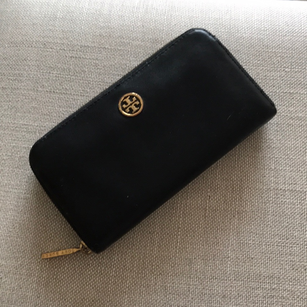 Tory Burch continental wallet